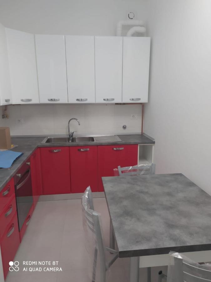 Al Cinema Apartman Scerni Kültér fotó